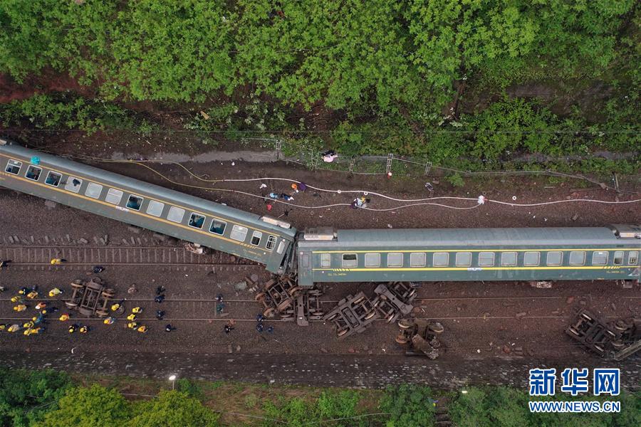 （圖文互動）（1）列車為何沒能及時停?。?mdash;&mdash;京廣線T179次列車脫軌事件追蹤