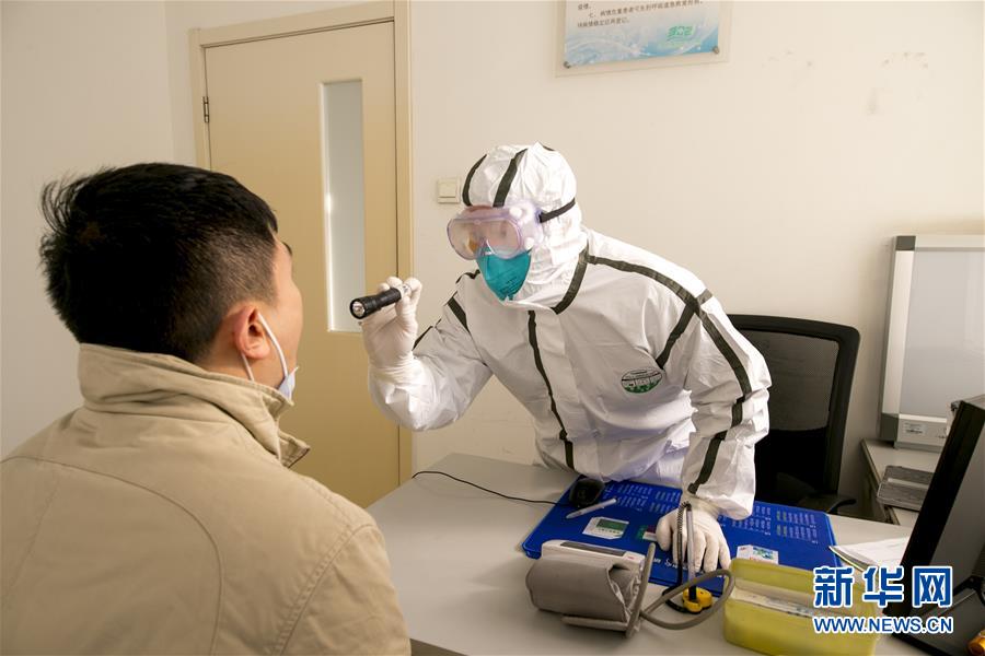 (一線抗疫群英譜·圖文互動)(4)沖鋒在首都戰(zhàn)“疫”最前沿——解放軍總醫(yī)院第五醫(yī)學中心感染病醫(yī)學部戰(zhàn)“疫”記事