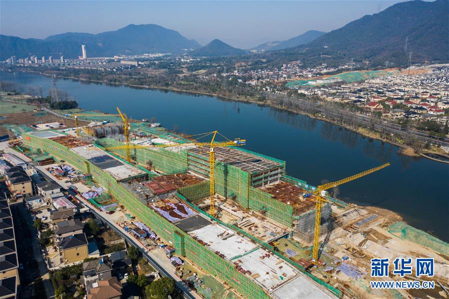 （新華全媒頭條&middot;圖文互動(dòng)）（1）沖寒已覺(jué)東風(fēng)暖&mdash;&mdash;記習(xí)近平總書記在浙江調(diào)研疫情防控和復(fù)工復(fù)產(chǎn)