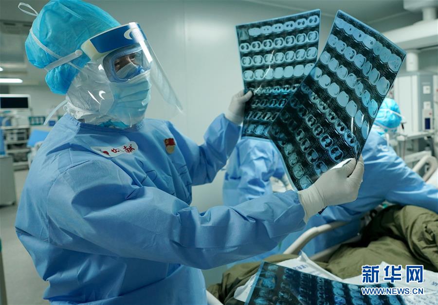 （新華全媒頭條&middot;圖文互動(dòng)）（9）生命至上，人民至上&mdash;&mdash;武漢戰(zhàn)&ldquo;疫&rdquo;重癥患者救治工作紀(jì)實(shí)