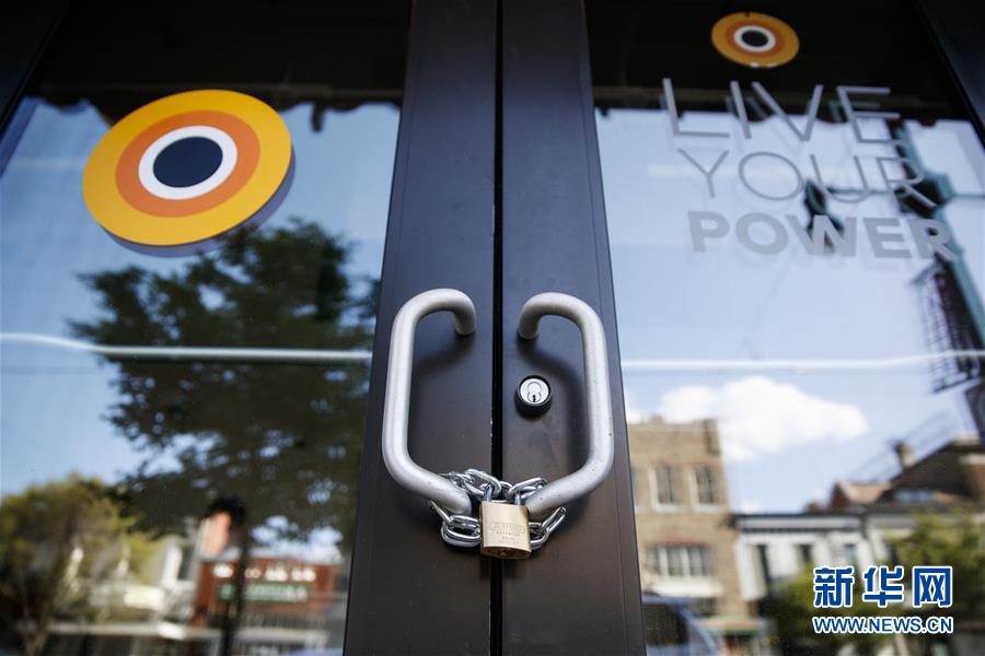 (國際)(2)特朗普宣布分階段“重啟”美國經(jīng)濟(jì)