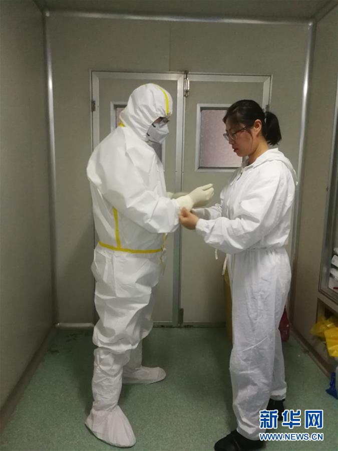 （一線抗疫群英譜&middot;圖文互動(dòng)）（4）山西檢測(cè)員伉儷：疫情不退，決不放松