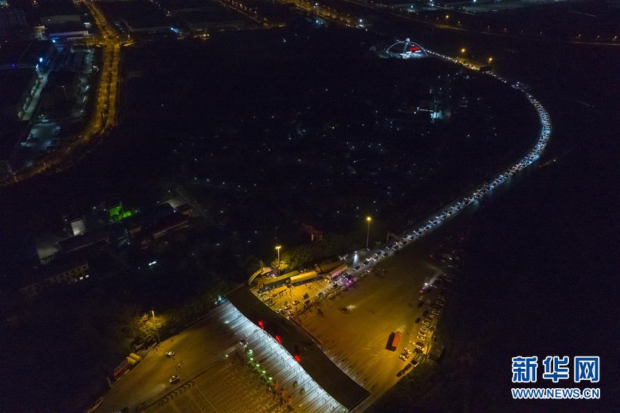 （新華全媒頭條&middot;圖文互動）（14）上下同心，守望相助&mdash;&mdash;中國抗疫眾志成城的生動實踐