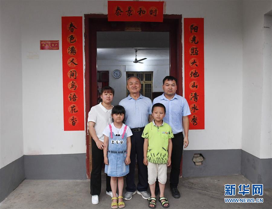 （新華全媒頭條&middot;圖文互動(dòng)）（6）歷史坐標(biāo)見證初心使命&mdash;&mdash;寫在江西革命老區(qū)貧困縣全部摘帽之際