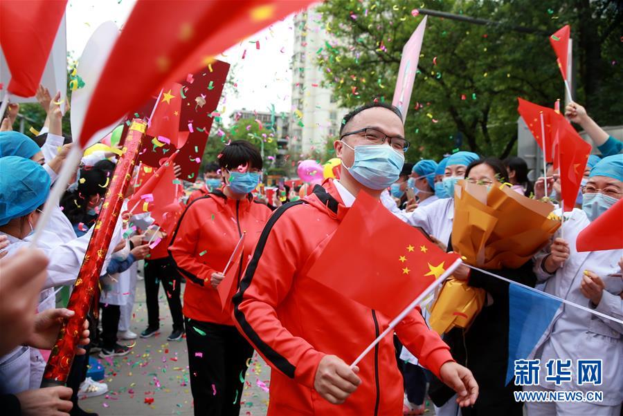 (一線(xiàn)抗疫群英譜·圖文互動(dòng))(6)張正良:“我們完成了自己的使命”