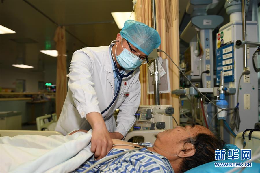 (一線(xiàn)抗疫群英譜·圖文互動(dòng))(7)張正良:“我們完成了自己的使命”