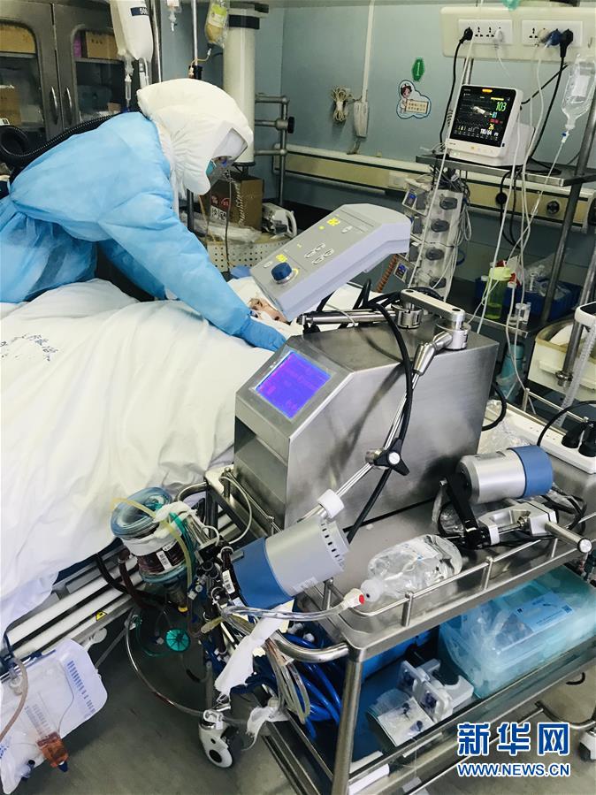 （新華全媒頭條&middot;圖文互動(dòng)）（4）&ldquo;我看不見你的樣子，但我知道你是誰&rdquo;&mdash;&mdash;寫在國際護(hù)士節(jié)來臨之際