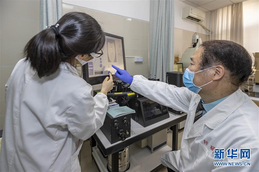 （代表委員履職&middot;圖文互動）（2）&ldquo;履職與行醫(yī)，都要精益求精&rdquo;&mdash;&mdash;全國政協(xié)委員吳煥淦履職記