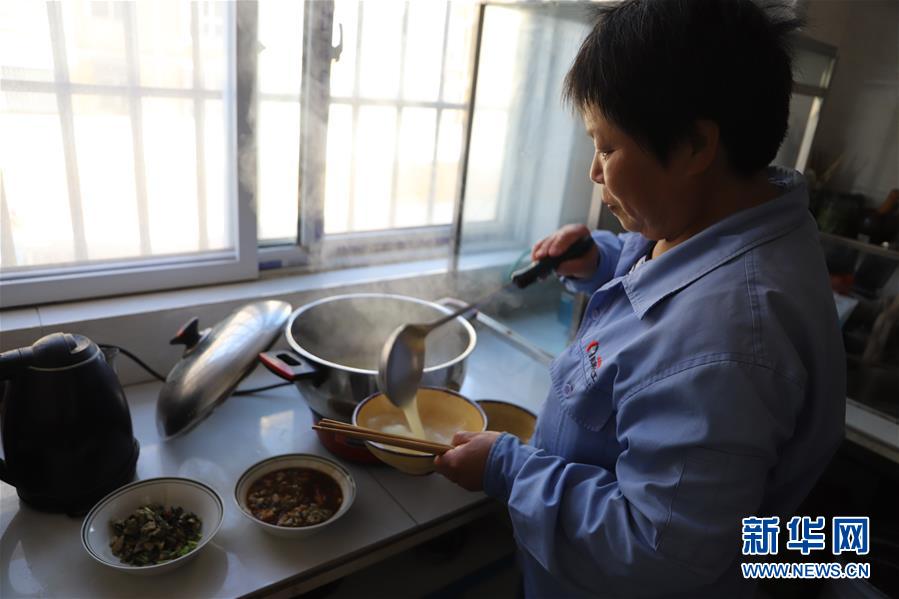 (決戰(zhàn)決勝脫貧攻堅·圖文互動)(3)暮投石壕村