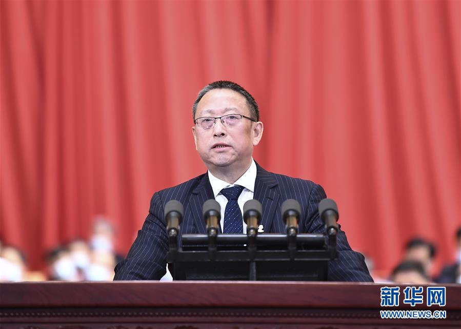 （兩會&middot;政協(xié)開幕&middot;XHDW）鄭建邦代表政協(xié)第十三屆全國委員會常務(wù)委員會作提案工作情況的報(bào)告