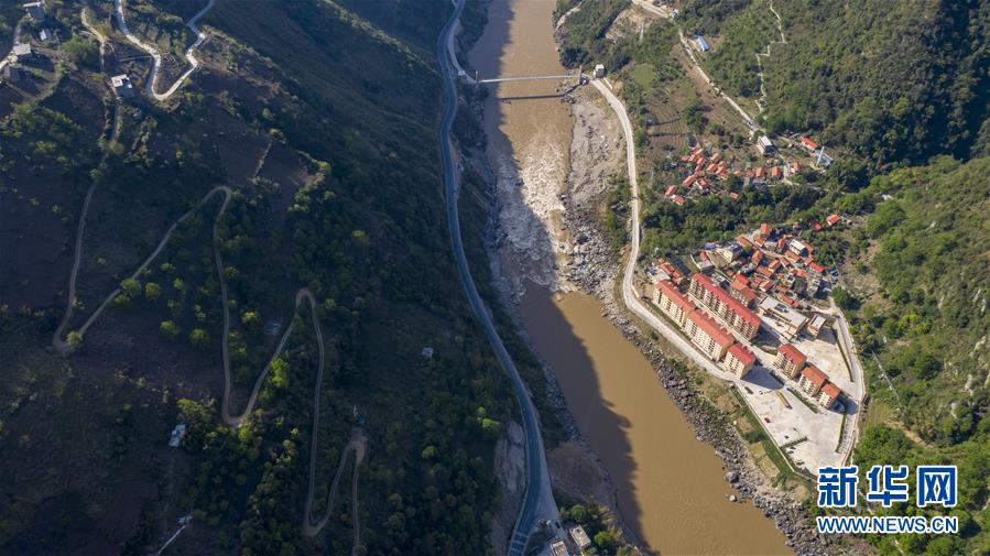 (脫貧攻堅(jiān))(1)托坪脫貧 五湖為家