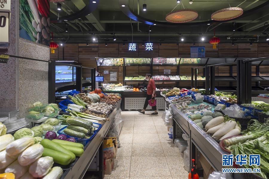 （圖文互動(dòng)）（1）告別臟亂，留住溫情&mdash;&mdash;上海鬧市小菜場(chǎng)見聞