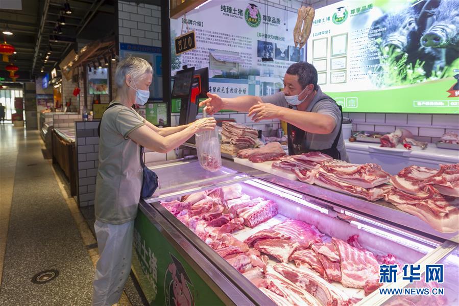 （圖文互動(dòng)）（2）告別臟亂，留住溫情&mdash;&mdash;上海鬧市小菜場(chǎng)見聞