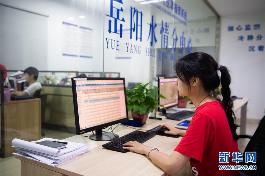 （防汛抗洪&middot;圖文互動）（6）在大堤上成長，為人民守護&mdash;&mdash;洪水中的青年&ldquo;生力軍&rdquo;