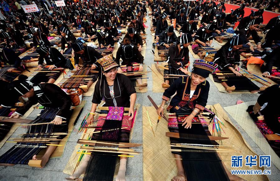 (新華全媒頭條·走向我們的小康生活·圖文互動)(3)留住鄉(xiāng)愁留住美——千村競秀綴瓊州