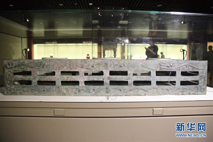 (圖文互動(dòng))(2)西周夔紋銅禁:從電解銅廠撿回拼成的國寶