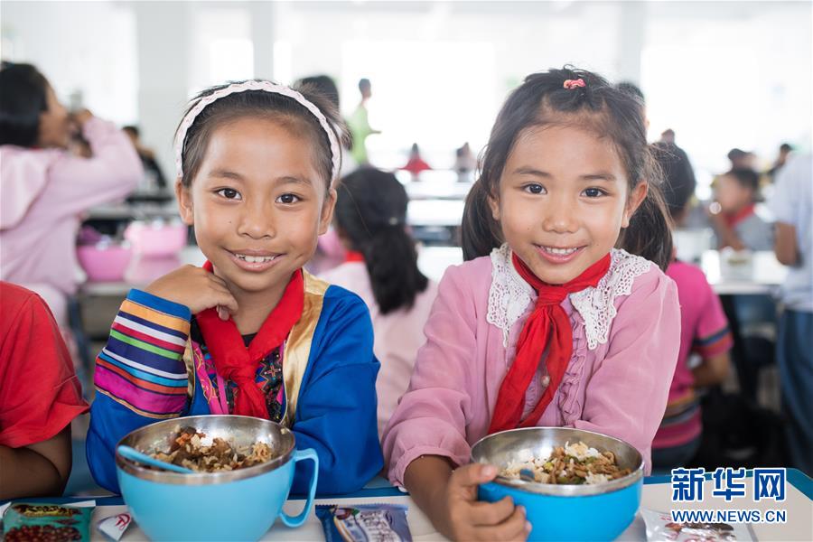 （新華全媒頭條&middot;圖文互動）（11）&ldquo;美麗的中國夢屬于你們&rdquo;&mdash;&mdash;以習(xí)近平同志為核心的黨中央關(guān)心少年兒童工作紀(jì)實(shí)