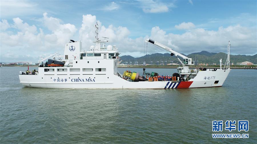 (圖文互動)(2)搭載北斗定位裝置的大型航標(biāo)船列編南海航保中心