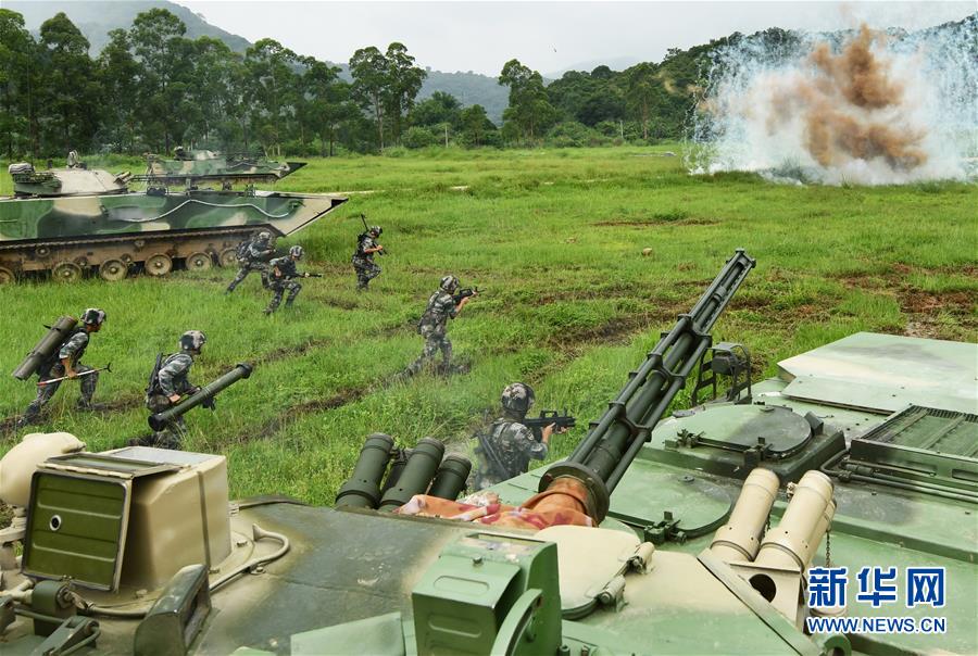 （圖文互動）（1）戰(zhàn)旗獵獵鑄忠魂&mdash;&mdash;陸軍第74集團(tuán)軍某旅&ldquo;硬骨頭六連&rdquo;鍛造全面過硬連隊(duì)紀(jì)實(shí)