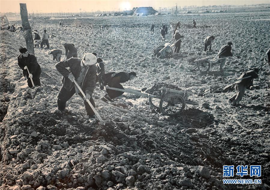 （新華全媒頭條&middot;走向我們的小康生活&middot;圖文互動(dòng)）（4）我們村里的年輕人&mdash;&mdash;賈家莊追求美好生活的&ldquo;動(dòng)力源泉&rdquo;