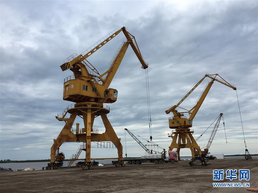 （圖文互動(dòng)）（1）防疫不松 貿(mào)易暢通&mdash;&mdash;中國&ldquo;東極&rdquo;撫遠(yuǎn)海關(guān)一線見聞