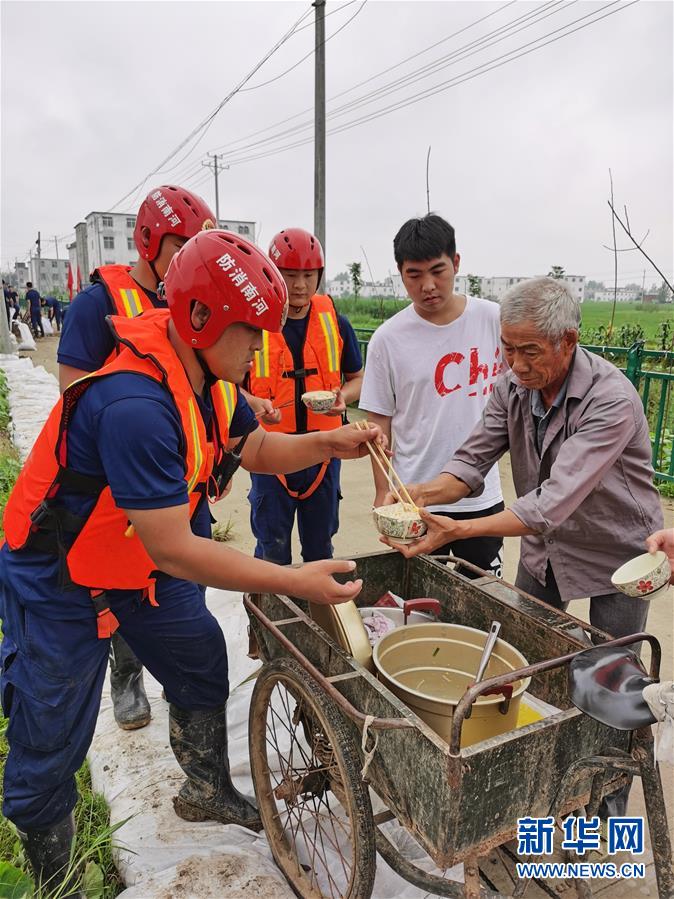 （新華全媒頭條&middot;圖文互動(dòng)）（5）筑起共御水患的鋼鐵長堤&mdash;&mdash;戰(zhàn)洪一線的&ldquo;干群關(guān)系新答卷&rdquo;