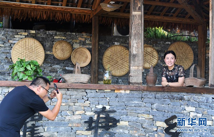 (決戰(zhàn)決勝脫貧攻堅·圖文互動)(7)“三峽第一村”脫貧記