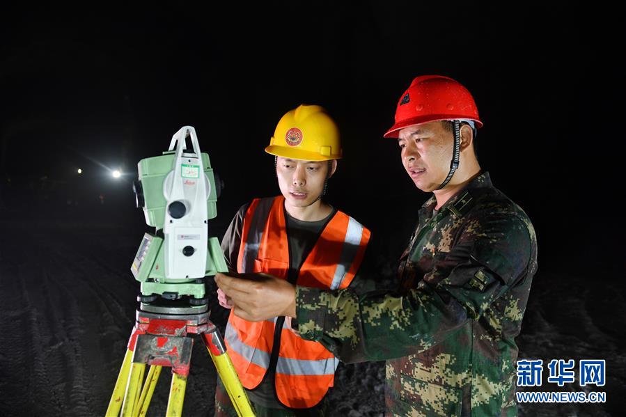 （軍事&middot;圖文互動）（2）為導彈筑巢的&ldquo;彝族雄鷹&rdquo;&mdash;&mdash;記&ldquo;最美新時代革命軍人&rdquo;沙子呷