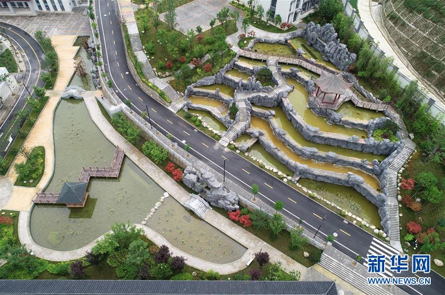 （新華視點(diǎn)&middot;圖文互動(dòng)）（2）學(xué)校建漂亮點(diǎn)本無(wú)錯(cuò)，為何這所&ldquo;豪華中學(xué)&rdquo;讓人困惑？