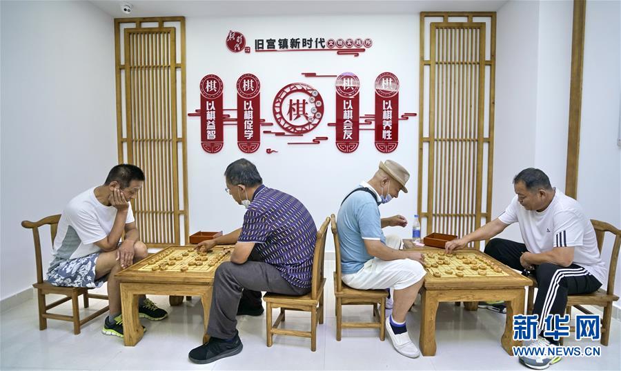 （總書記推動的改革身邊事&middot;文化改革篇）（2）特寫：&ldquo;生活便利了，環(huán)境變美了，人也舒心了&rdquo; &mdash;&mdash;感受基層文明實踐站里的惠民服務(wù)