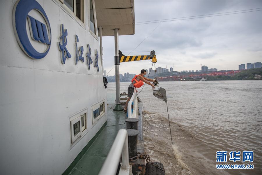 （防汛抗洪&middot;圖文互動(dòng)）（6）筑起防大汛的堅(jiān)強(qiáng)防線&mdash;&mdash;重慶防御長江、嘉陵江過境洪峰現(xiàn)場記錄