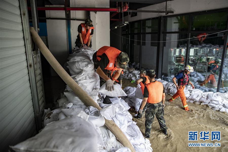 （防汛抗洪&middot;圖文互動(dòng)）（7）筑起防大汛的堅(jiān)強(qiáng)防線&mdash;&mdash;重慶防御長江、嘉陵江過境洪峰現(xiàn)場記錄