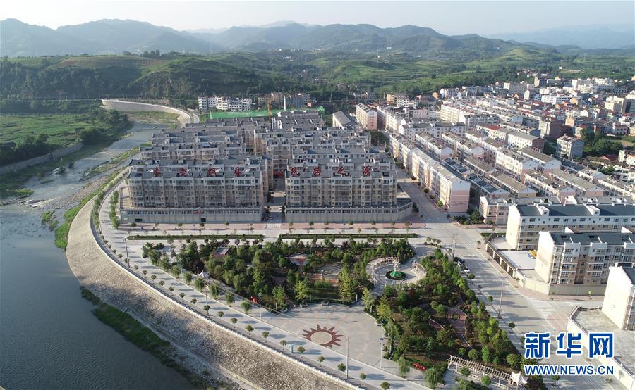 （走向我們的小康生活&middot;圖文互動）（1）&ldquo;樓上過日子，樓下賺票子&rdquo;&mdash;&mdash;來自陜西安康的易地扶貧搬遷一線觀察