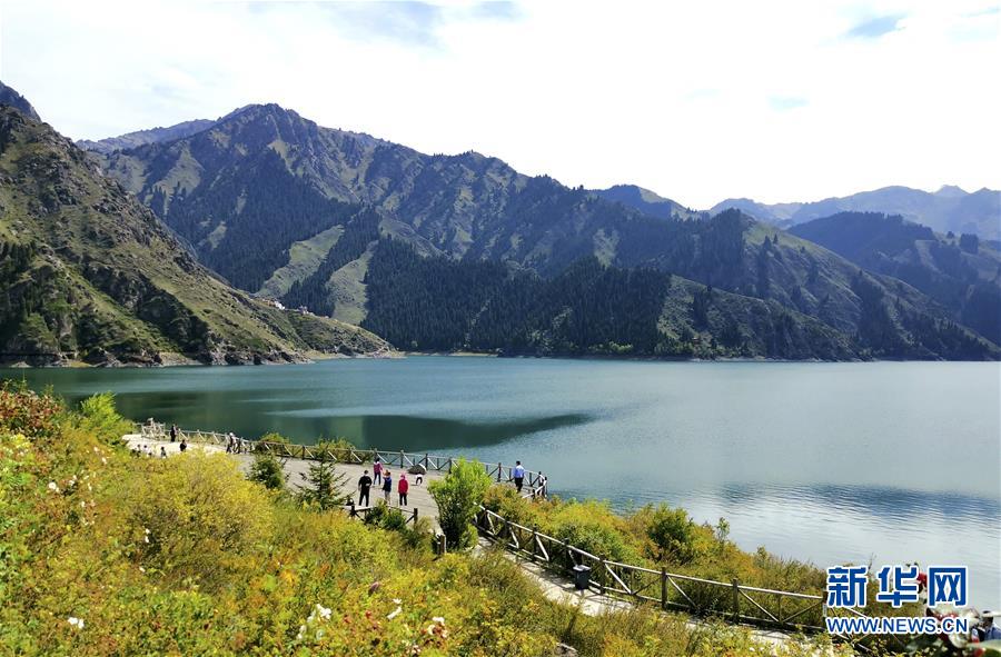 (圖文互動(dòng))(4)新疆逐步恢復(fù)正常生產(chǎn)生活秩序