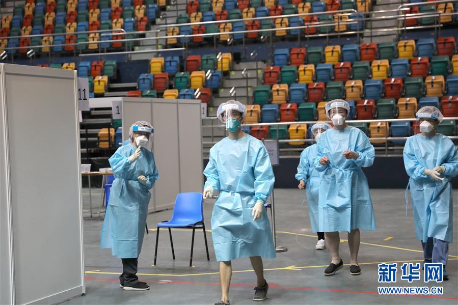 （圖文互動(dòng)）（2）&ldquo;身為醫(yī)護(hù)人員一分子，應(yīng)該出來(lái)幫忙&rdquo;&mdash;&mdash;參與新冠病毒社區(qū)檢測(cè)的香港醫(yī)護(hù)人員速寫(xiě)