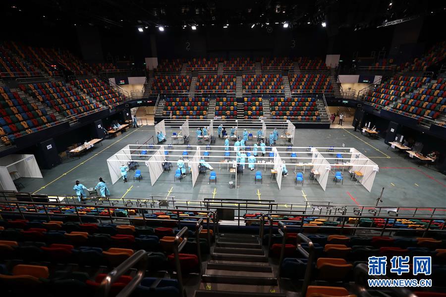 （圖文互動）（1）&ldquo;身為醫(yī)護人員一分子，應(yīng)該出來幫忙&rdquo;&mdash;&mdash;參與新冠病毒社區(qū)檢測的香港醫(yī)護人員速寫