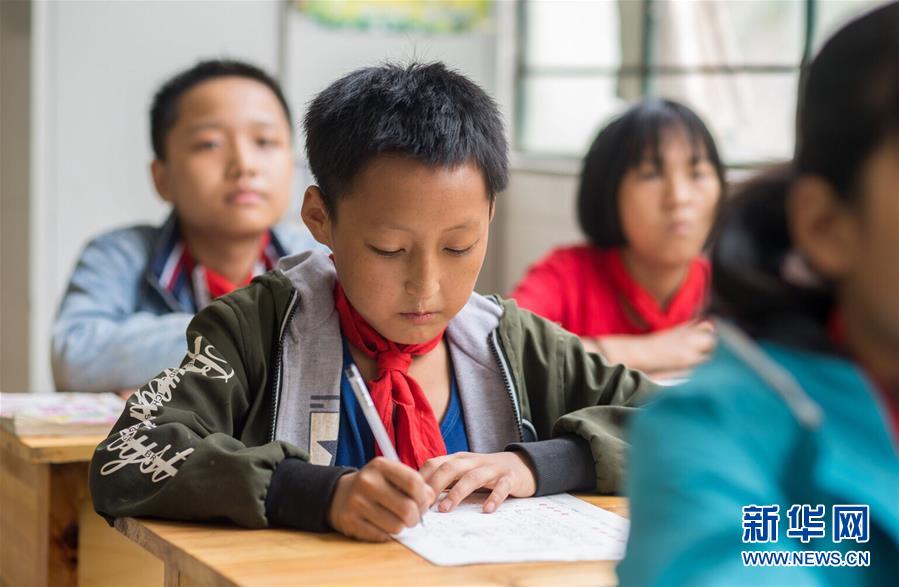 （新華全媒頭條&middot;決戰(zhàn)決勝脫貧攻堅(jiān)&middot;督戰(zhàn)未摘帽貧困縣&middot;圖文互動(dòng)）（11）不獲全勝，決不收兵&mdash;&mdash;全國(guó)52個(gè)掛牌督戰(zhàn)貧困縣脫貧攻堅(jiān)紀(jì)實(shí)