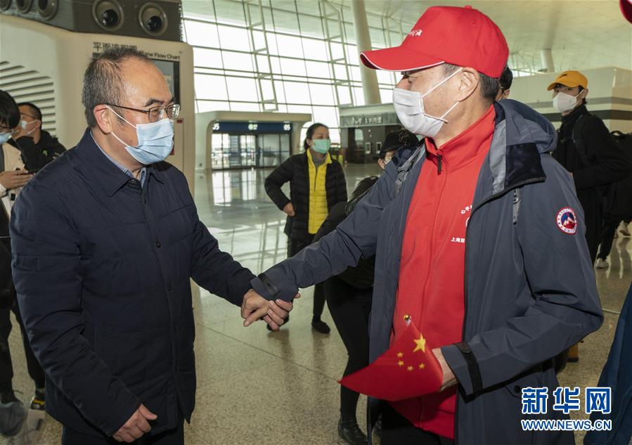 (圖文互動)(2)追趕時間的人——記“人民英雄”國家榮譽稱號獲得者張定宇