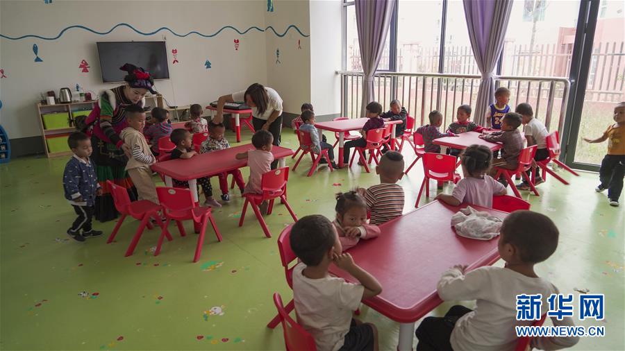 (新華全媒頭條·決戰(zhàn)決勝脫貧攻堅(jiān)·督戰(zhàn)未摘帽貧困縣·圖文互動(dòng))(2)苦蕎花開大涼山——四川7個(gè)未摘帽縣脫貧攻堅(jiān)一線觀察