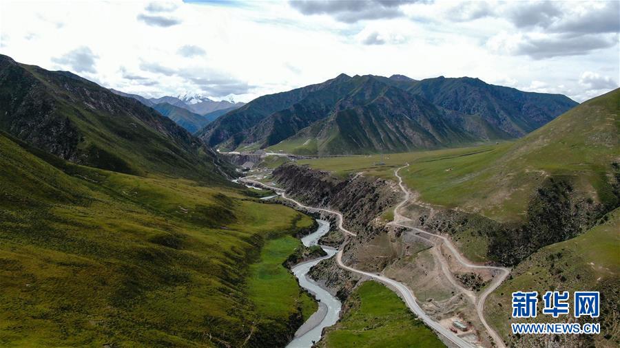 （新華全媒頭條&middot;走向我們的小康生活&middot;圖文互動(dòng)）（1）綠色繪就三江源&mdash;&mdash;來(lái)自青海脫貧奔小康一線的蹲點(diǎn)報(bào)告