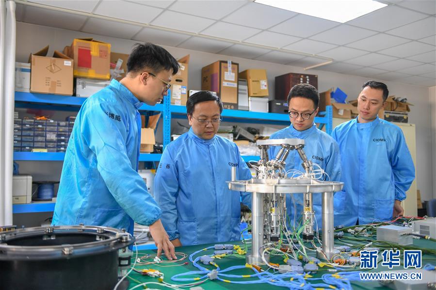 (在習(xí)近平新時(shí)代中國(guó)特色社會(huì)主義思想指引下——新時(shí)代新作為新篇章·習(xí)近平總書(shū)記關(guān)切事·圖文互動(dòng))(3)“從0到1”的堅(jiān)守與突破:攀登科學(xué)高峰的那些“一生一事”