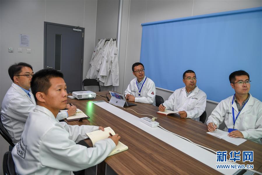 （在習(xí)近平新時(shí)代中國(guó)特色社會(huì)主義思想指引下&mdash;&mdash;新時(shí)代新作為新篇章&middot;習(xí)近平總書(shū)記關(guān)切事&middot;圖文互動(dòng)）（1）終不悔為國(guó)為民，攀高峰只爭(zhēng)朝夕&mdash;&mdash;來(lái)自科學(xué)家們的動(dòng)人故事