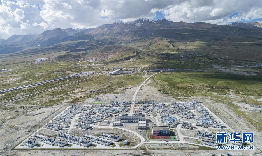 （新華全媒頭條&middot;走向我們的小康生活&middot;圖文互動(dòng)）（1）扎西德勒，我們的新家園&mdash;&mdash;西藏易地扶貧搬遷搬出幸福美好新生活