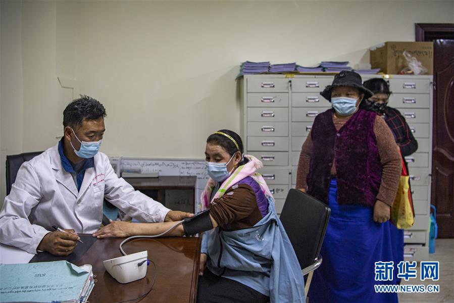 （新華全媒頭條&middot;走向我們的小康生活&middot;圖文互動(dòng)）（6）扎西德勒，我們的新家園&mdash;&mdash;西藏易地扶貧搬遷搬出幸福美好新生活