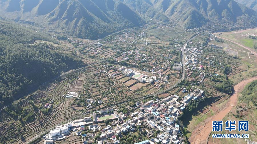 （坐著高鐵看中國(guó)&middot;圖文互動(dòng)）（4）走成昆，感受闖過(guò)禁區(qū)的光影記錄