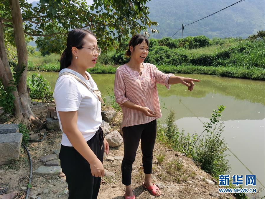 (決戰(zhàn)決勝脫貧攻堅(jiān)·圖文互動(dòng))(2)“90后”駐村第一書(shū)記李秀媛:因戶施策才能“不落一人”