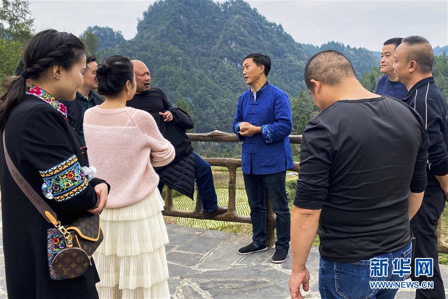 （在習(xí)近平新時(shí)代中國(guó)特色社會(huì)主義思想指引下&mdash;&mdash;新時(shí)代新作為新篇章&middot;習(xí)近平總書(shū)記關(guān)切事&middot;圖文互動(dòng)）（1）精準(zhǔn)扶貧7年，十八洞村&ldquo;長(zhǎng)&rdquo;出10余種新職業(yè)