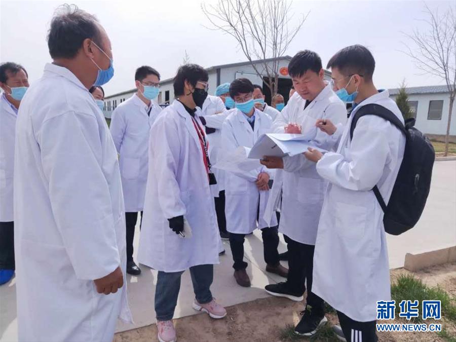 （青春的夢想 青春的奮斗&middot;圖文互動）（5）年輕，就要無悔擔(dān)當(dāng)&mdash;&mdash;青春在奉獻(xiàn)中閃光