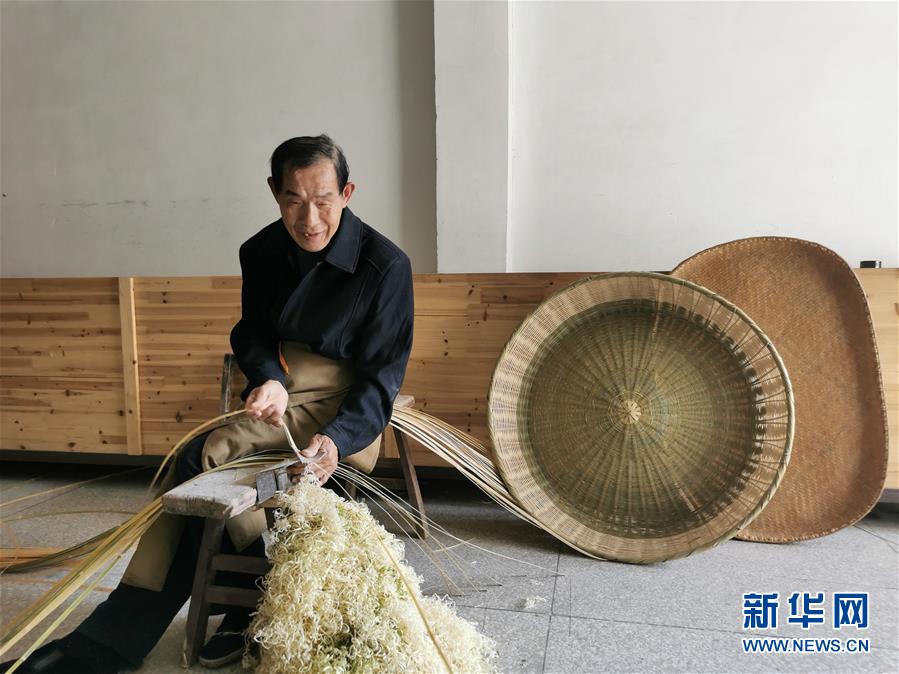 （決戰(zhàn)決勝脫貧攻堅(jiān)&middot;圖文互動(dòng)）（4）咬定&ldquo;茶&rdquo;山不放松&mdash;&mdash;安徽大別山區(qū)石佛村依靠茶產(chǎn)業(yè)脫貧致富見聞