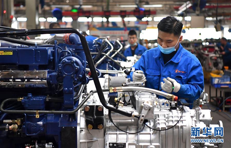 （新華全媒頭條&middot;五中全會精神在基層&middot;圖文互動）（5）奮發(fā)新青年　逐夢新征程&mdash;&mdash;各地青年學(xué)習(xí)貫徹落實(shí)五中全會精神觀察